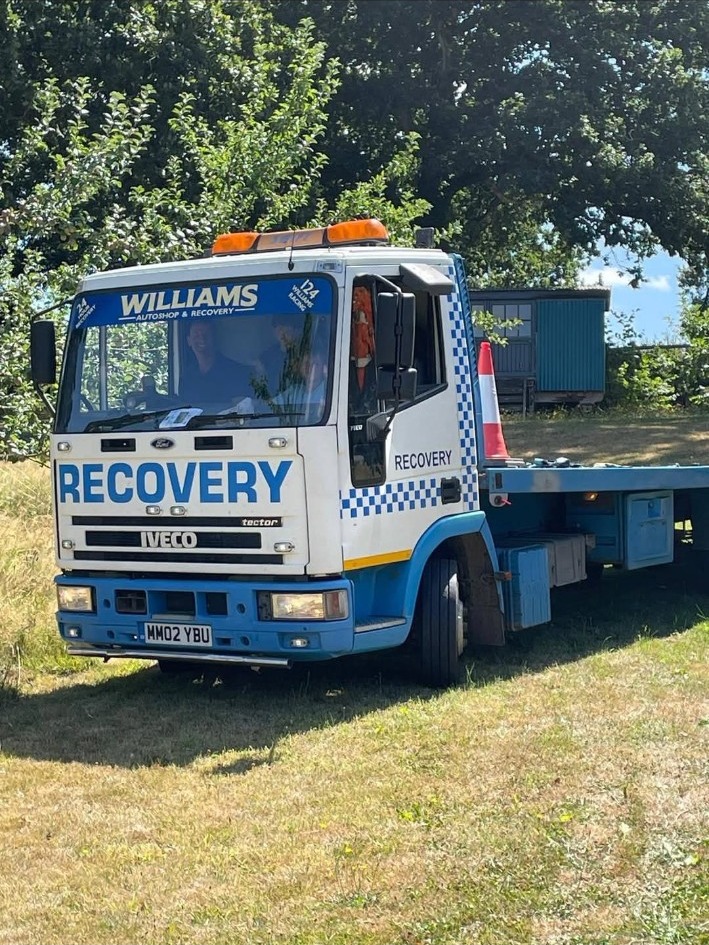 Williams Autoshop & Recovery recovery truck
